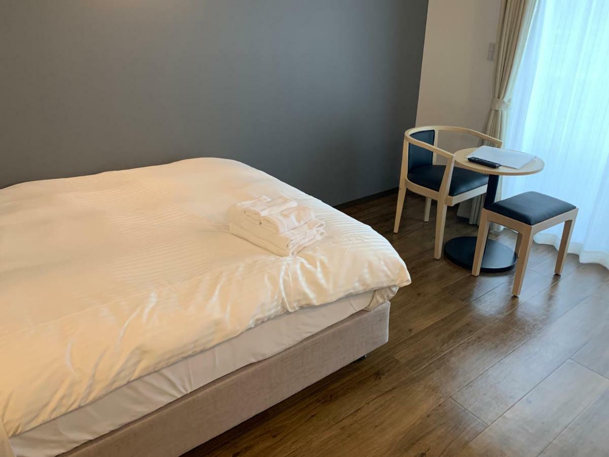 Mr.Kinjo Inn Tomigusuku Экстерьер фото